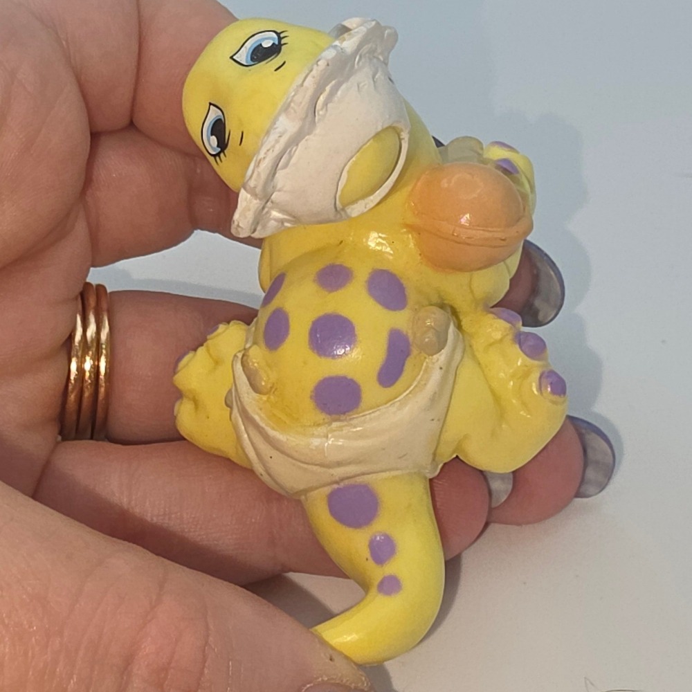 LGT Baby Dinosaur Figure Small Yellow  1992 PVC Figure Rare Vintage Toy Fair - Picture 6 of 8